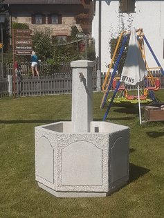 Betonwerk Sprenger Brunnen aus Beton 4