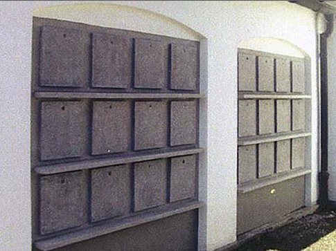 Betonwerk Sprenger Urnenwände aus Beton 1